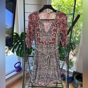 Tiny (Anthropologie Brand) Patterned Dress with Silver Fabric Belt - size Small